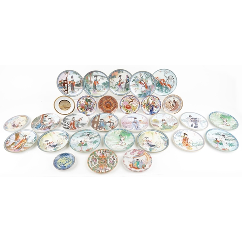 2540 - A collection of 29 various Chinese porcelain plates, all 20th century, including examples from the J... 