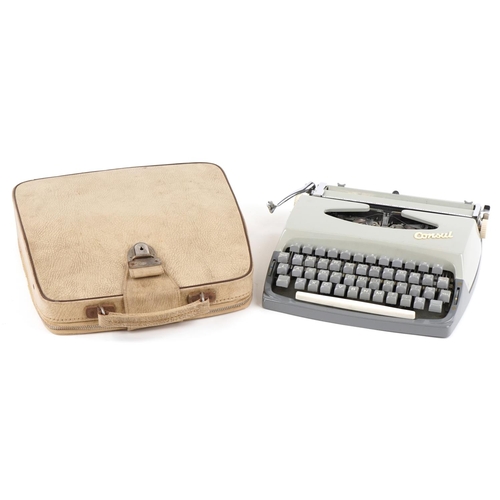 2576 - A vintage Consul Czechoslovakian portable typewriter.