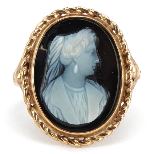 3403 - An antique unmarked gold cameo glass ring decorated with a maiden head, size Q, 8.0g.