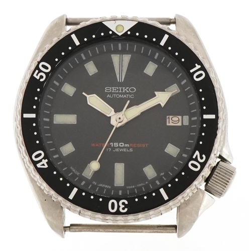 Seiko, a gentlemen's Seiko 7002-700J automatic diver's wristwatch, serial number 9N0007, 40mm in diameter.