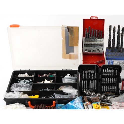 2588 - A collection of various tools and accessories including drill bits, screws, nails, rawl plugs.