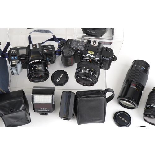 1187 - Two cameras and lenses comprising a Minolta 7000 together with a Minolta AF 70-210 lens and Nikon F-... 