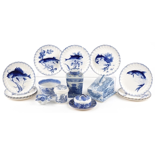 2612 - A small collection of 19th century blue and white transfer printed ceramic items including a cheese ... 