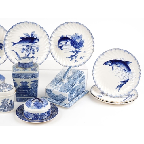 2612 - A small collection of 19th century blue and white transfer printed ceramic items including a cheese ... 