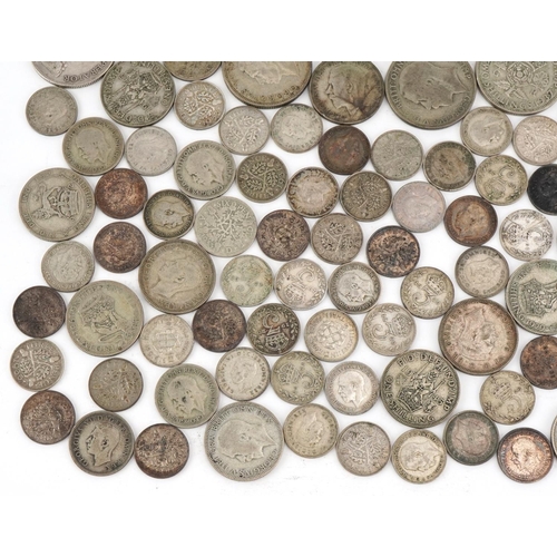 1247 - Pre 1947 British silver coinage to include silver threepenny pieces, sixpences, shillings, florins a... 