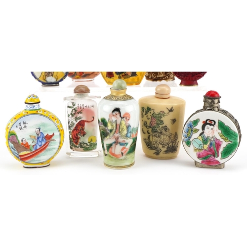 41 - Ten vintage and later Chinese snuff bottles, some with snuff bottles including enamelled and interna... 