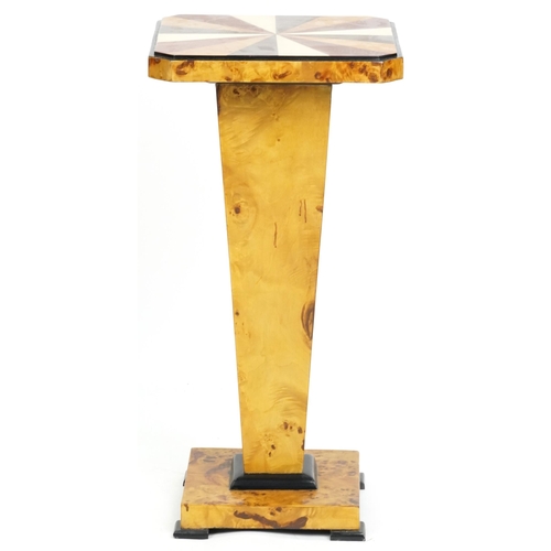 2030 - A modern Art Deco style maple veneered pedestal, with specimen wood veneered top raised on a square ... 