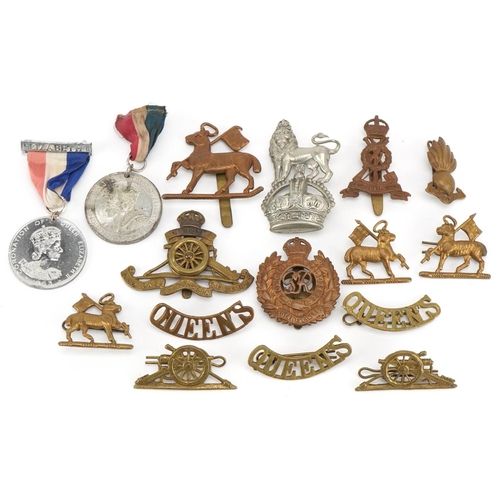 1485 - A collection of military interest badges including Queen's and Royal Engineers.