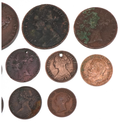 1274 - Victorian bronze and copper coinage comprising pennies, half pennies, farthings and a half farthing ... 