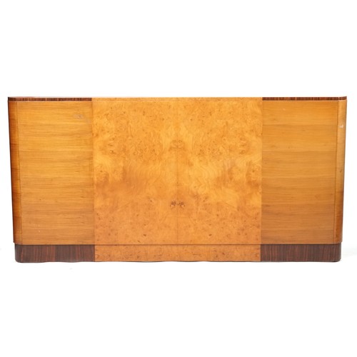 Lot 2055      