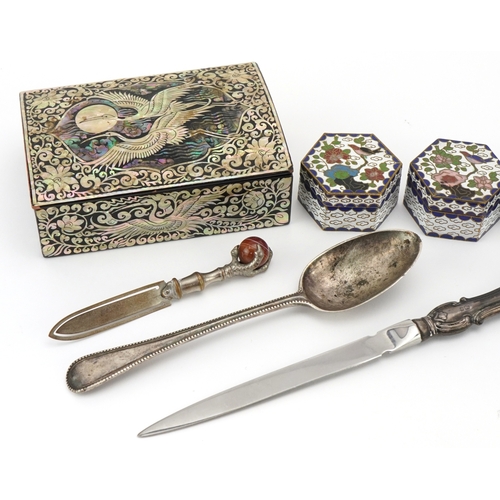 1527 - Antique and later sundry items including a black lacquered box with mother of pearl inlay, silver ha... 