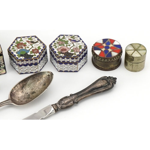 1527 - Antique and later sundry items including a black lacquered box with mother of pearl inlay, silver ha... 