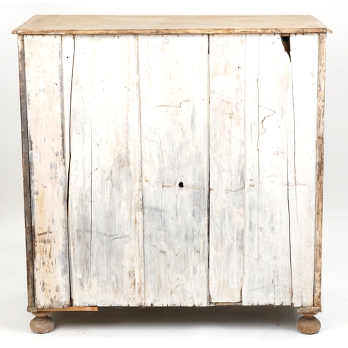 2012 - A Victorian bleached mahogany chest of two short and four long drawers, on turned feet, 116cm H x 11... 