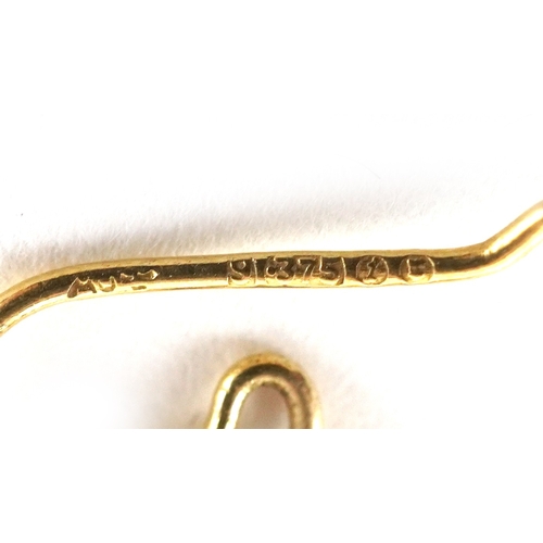 3119 - 9ct gold jewellery comprising a pair of purple stone drop earrings, one cultured pearl drop earring ... 