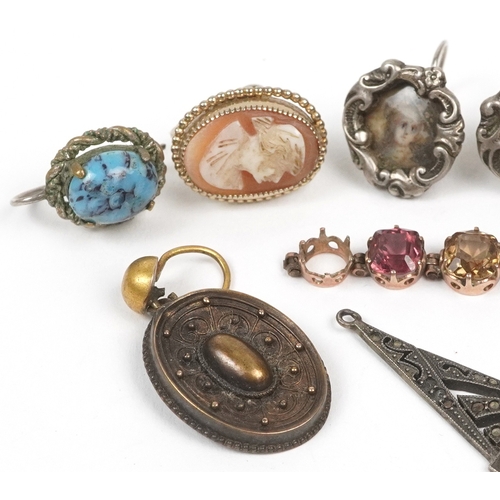 3112 - Antique and later jewellery, some unmarked gold, including a pair of silver earrings with portrait m... 