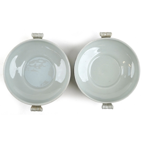  Eric Ravilious for Wedgwood, a pair of twin tureens and covers in the Travel pattern, 12cm high x 24... 