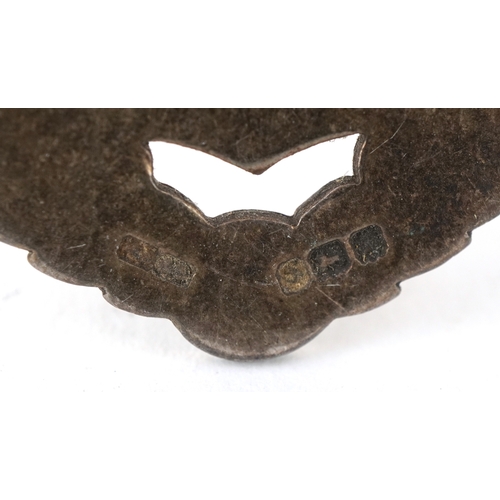 1476 - Antique and later sundry items including a whist marker, white metal open salts, corkscrew in the fo... 