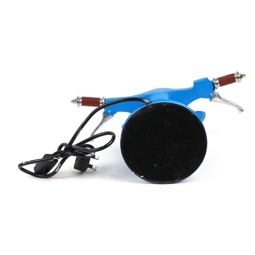 1526 - A novelty Vespa scooter design table lamp, 34cm high.