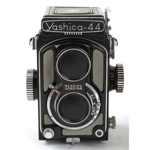 1058 - Two vintage Yashica cameras comprising Yashica-Mat and Yashica-44.