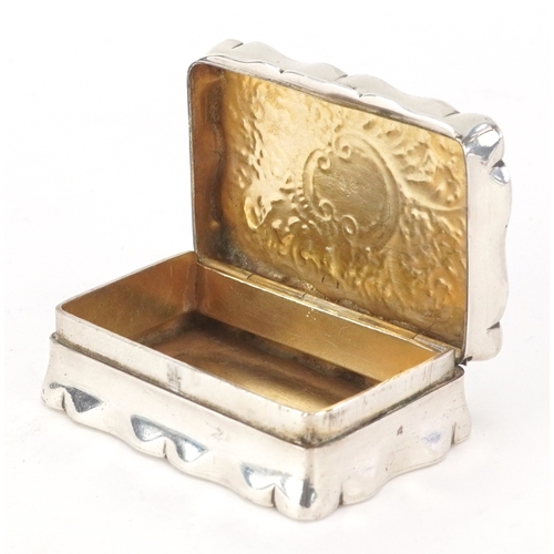 33 - Thomas Woolley, an Edwardian silver snuff box, Birmingham 1903, 5.3cm wide, 64.3g.