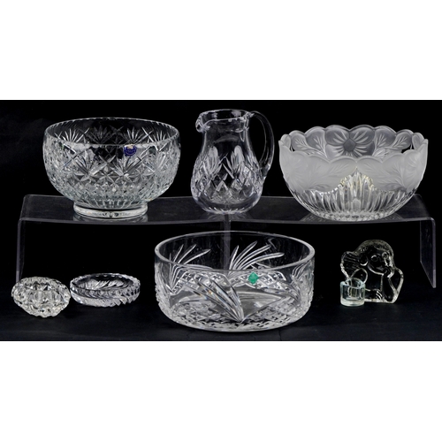 1725 - A Thomas Webb crystal bowl together with an Edinburgh crystal bowl and other glassware items, the la... 