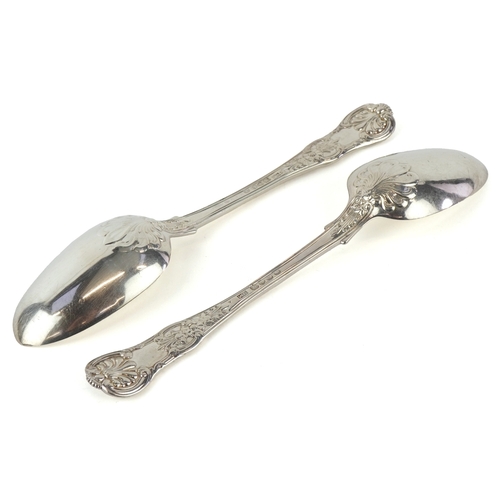 44 - William Chawner II, a pair of George IV silver spoons, London 1827 - 1828, 22cm in length, total 193... 