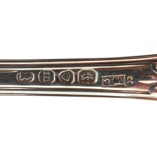 44 - William Chawner II, a pair of George IV silver spoons, London 1827 - 1828, 22cm in length, total 193... 