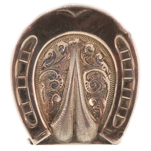 David & Lionel Spiers, a Victorian silver horseshoe design vesta case brooch, Birmingham 1888, 3.7cm high, 15.5g.