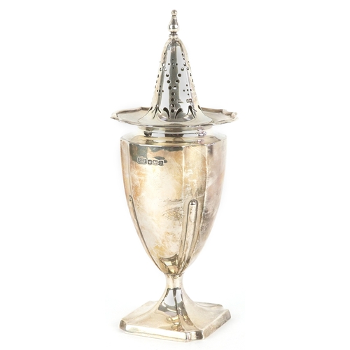 37 - Roberts & Belk Ltd., an Edwardian silver caster with screw top, 17.5cm high, 181.0g.