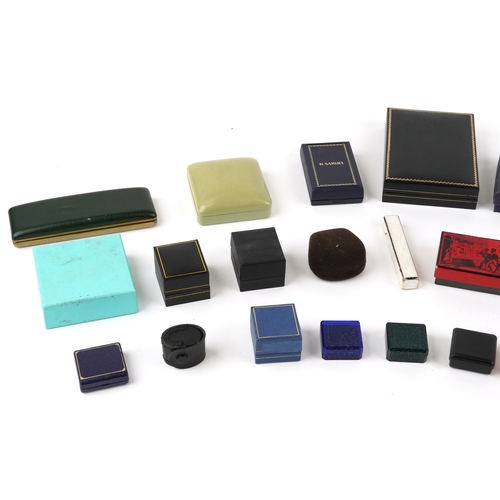 3484 - A collection of vintage and later jeweller's jewellery boxes.