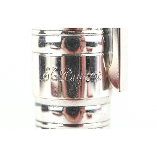 78 - An S T Dupont silver plated fountain pen with 18ct gold nib and box, 14cm in length.