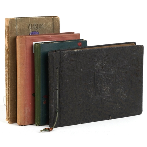 1286 - A collection of early 20th century and later postcards, mostly topographical, including Stonehenge, ... 