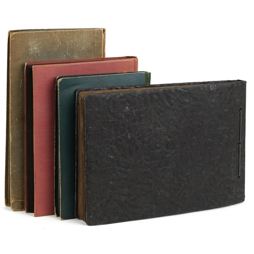 1286 - A collection of early 20th century and later postcards, mostly topographical, including Stonehenge, ... 