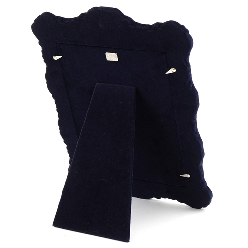 50 - Carrs, an Elizabeth II rectangular silver easel photo frame embossed with flowers, Sheffield 2007, 2... 