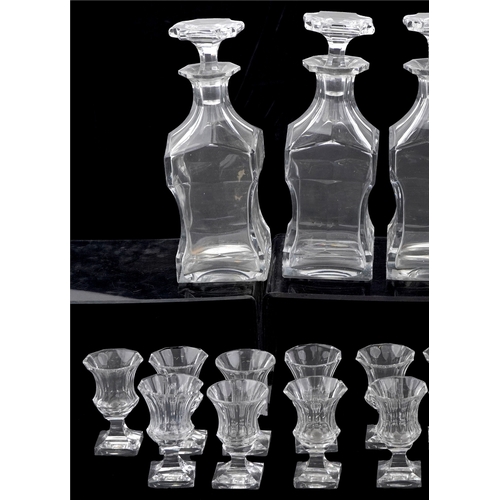 20 - An early 19th century rosewood and boxwood line inlaid table top decanter box, the hinged lid housin... 