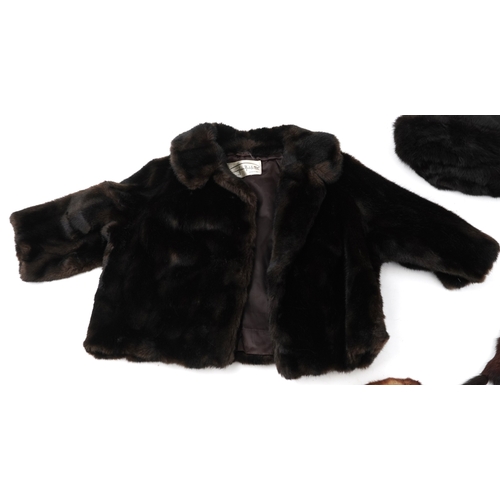 1034 - Vintage fur including an extra small Glenn Models faux fur three quarter length jacket and stoles, t... 