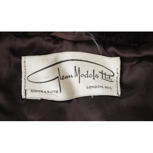 1034 - Vintage fur including an extra small Glenn Models faux fur three quarter length jacket and stoles, t... 