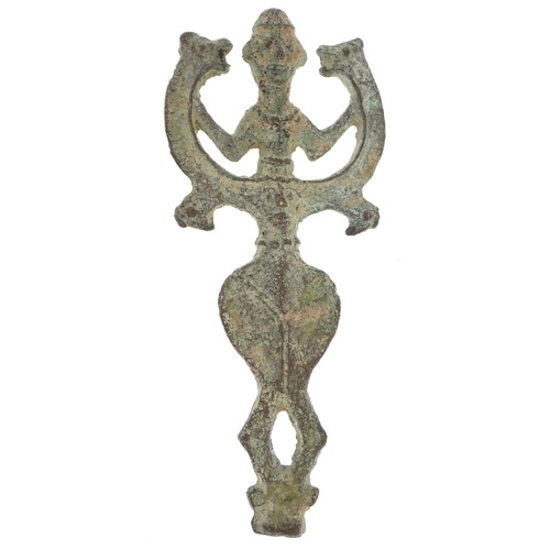 1452 - A 20th century patinated bronze finial, 18cm high.