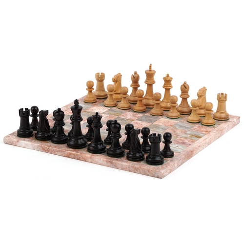731 - A 20th century Anne Carlton Games turned boxwood and ebony Staunton chess set, the king 9.5cm high, ... 