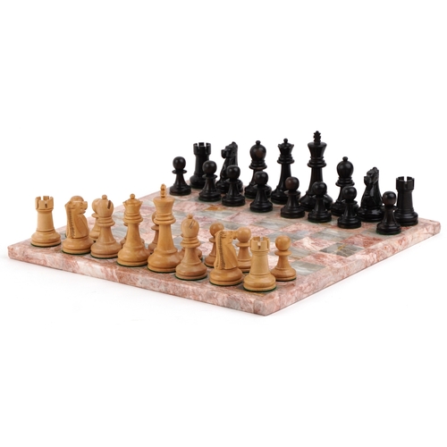731 - A 20th century Anne Carlton Games turned boxwood and ebony Staunton chess set, the king 9.5cm high, ... 