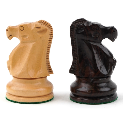 731 - A 20th century Anne Carlton Games turned boxwood and ebony Staunton chess set, the king 9.5cm high, ... 