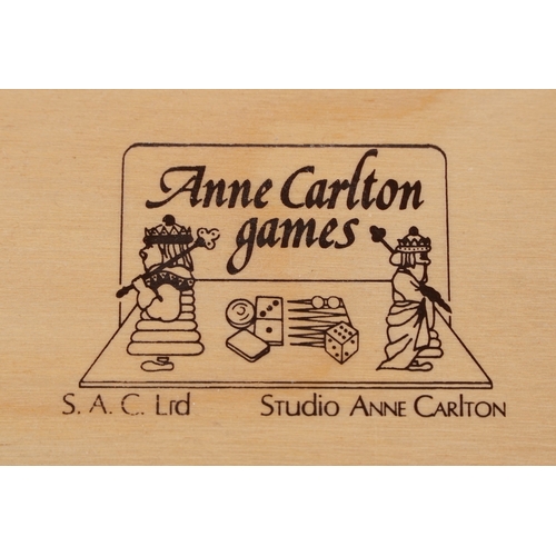 731 - A 20th century Anne Carlton Games turned boxwood and ebony Staunton chess set, the king 9.5cm high, ... 