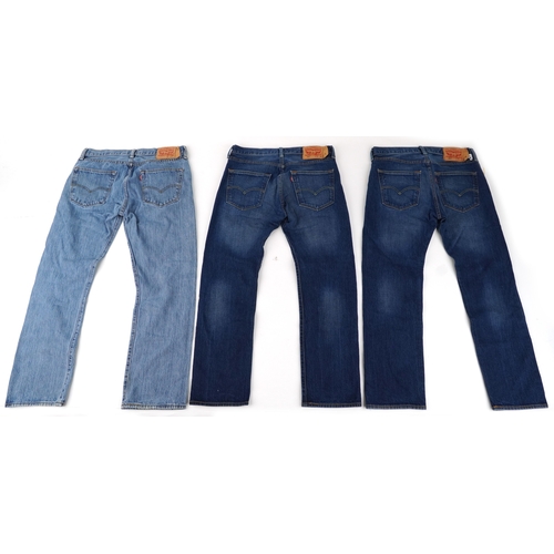 1046 - Six pairs of Levi Strauss & Co. denim jeans, leg length 30, waist size 31, 32 and 33.