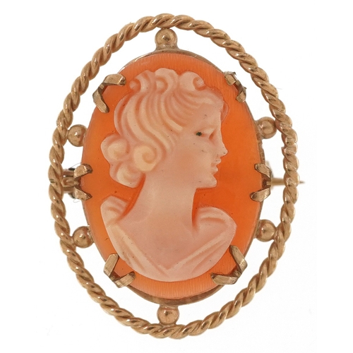 3193 - A 9ct gold mounted cameo shell brooch carved with a maiden, 2.6cm high, 3.6g.