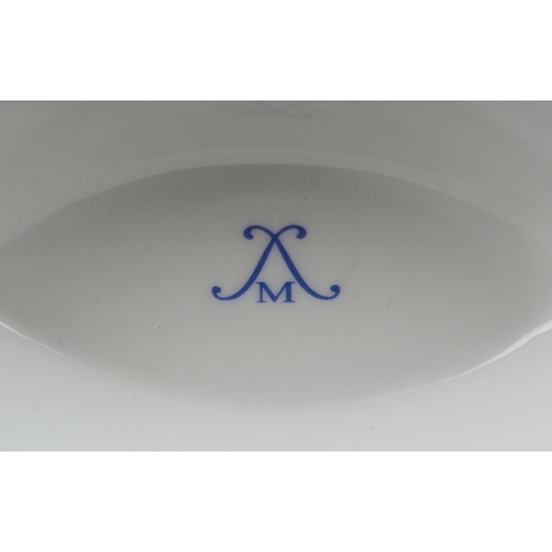 1704 - A Sèvres style continental porcelain pedestal tureen hand painted with panels of Putti and decorated... 