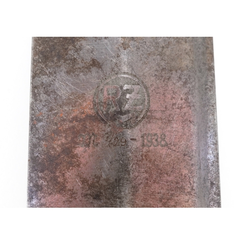 2846 - A German military interest 3rd Reich design dagger, the Solingen blade marked 1938 RZM 1938, bearing... 