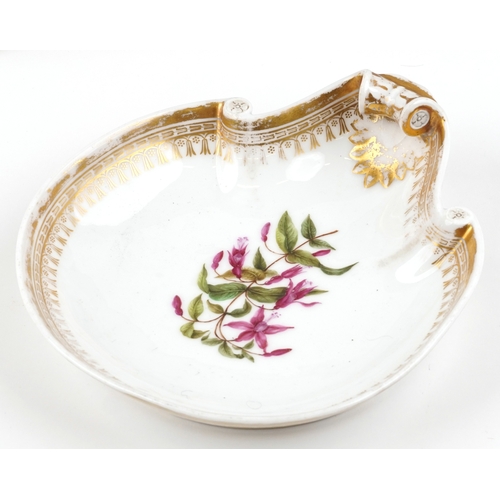 427 - 19th century English porcelain plates and dishes with hand painted floral decoration and a blue and ... 