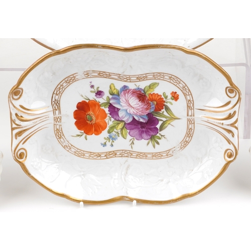 427 - 19th century English porcelain plates and dishes with hand painted floral decoration and a blue and ... 