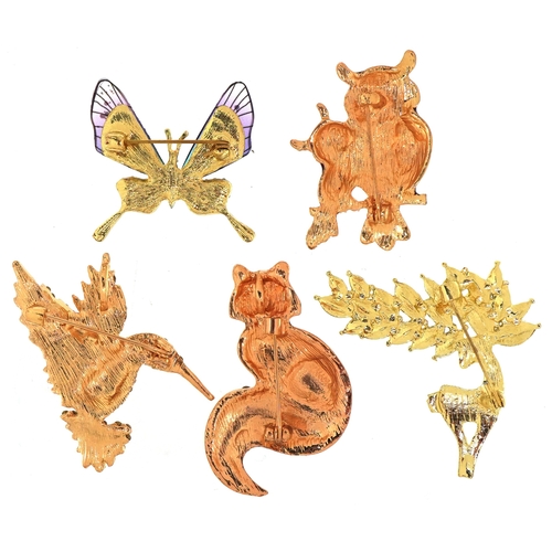 3395 - Five jewelled brooches in the form of animals comprising an enamelled fox, enamelled owls, stag, hum... 