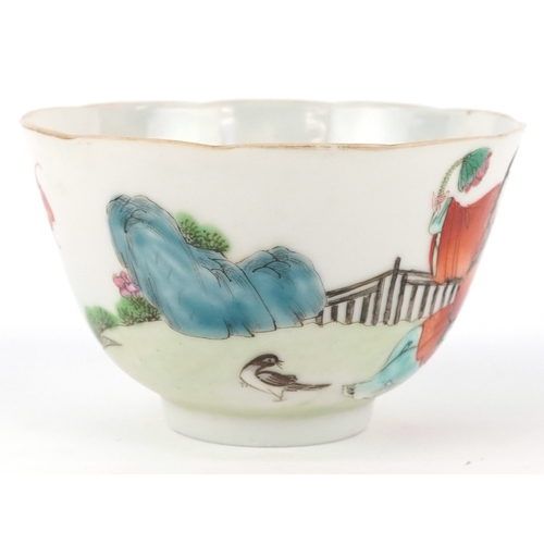 352 - A Chinese porcelain footed rice bowl with scalloped rim hand painted in the famille verte palette wi... 